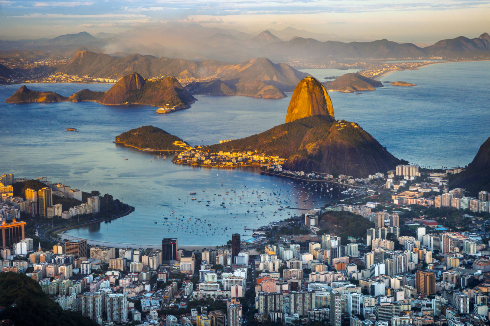 Universidade Federal Fluminense desenvolve barco inteligente para monitorar baías no Rio de Janeiro
